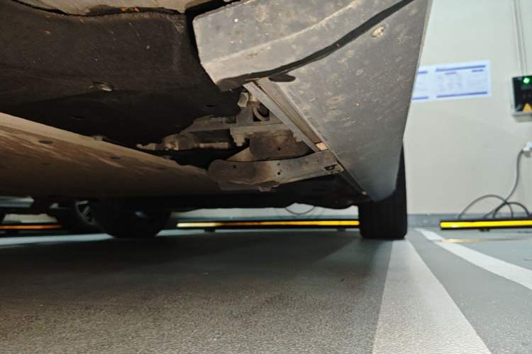 Used Li Auto L9 2022 Max model Left Side Sill