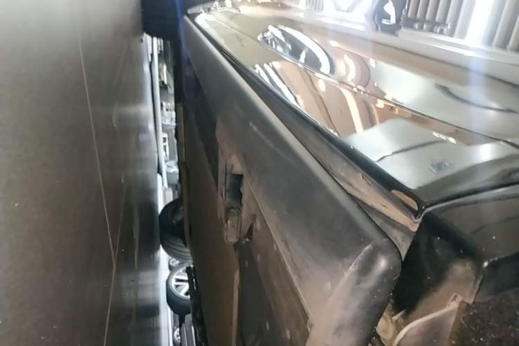 Used Li Auto L9 2022 Max model Left Side Sill