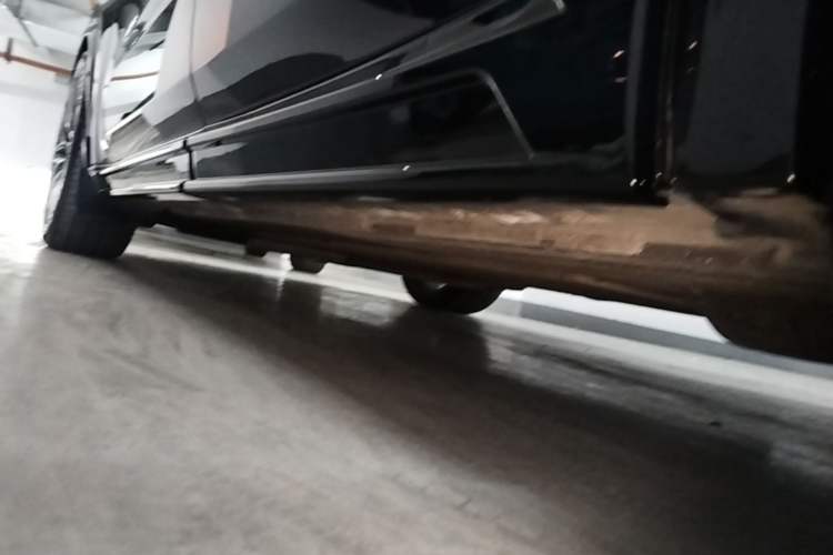 Used Li Auto L9 2022 Max model Left Side Sill