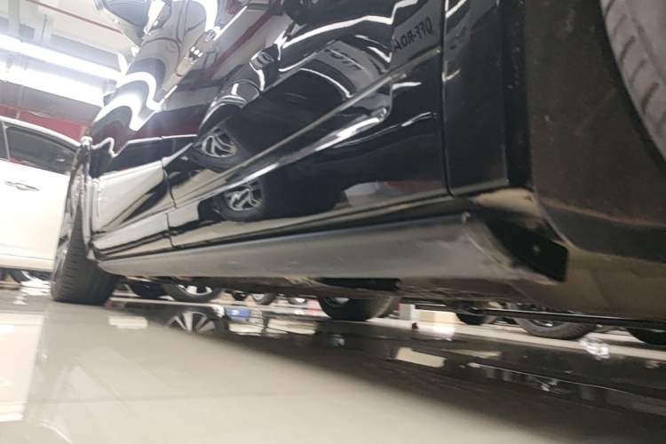 Used Li Auto L9 2022 Max model Left Side Sill