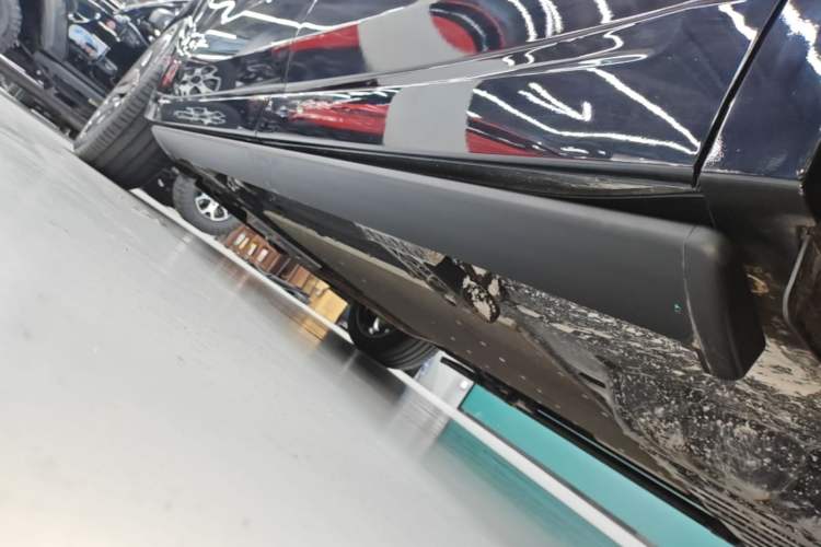 Used Li Auto L9 2022 Max model Left Side Sill