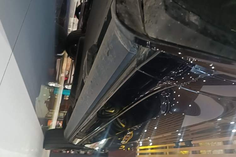 Used Li Auto L9 2022 Max model Left Side Sill