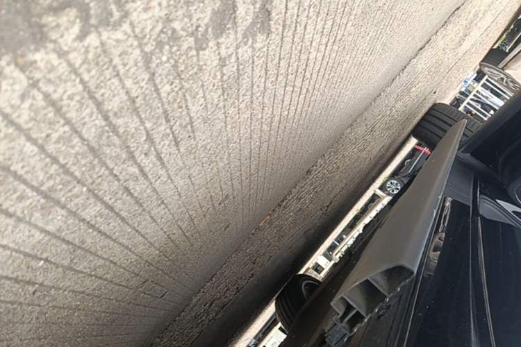 Used Li Auto L9 2022 Max model Left Side Sill