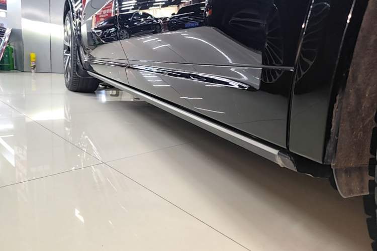 Used Li Auto L9 2022 Max model Left Side Sill