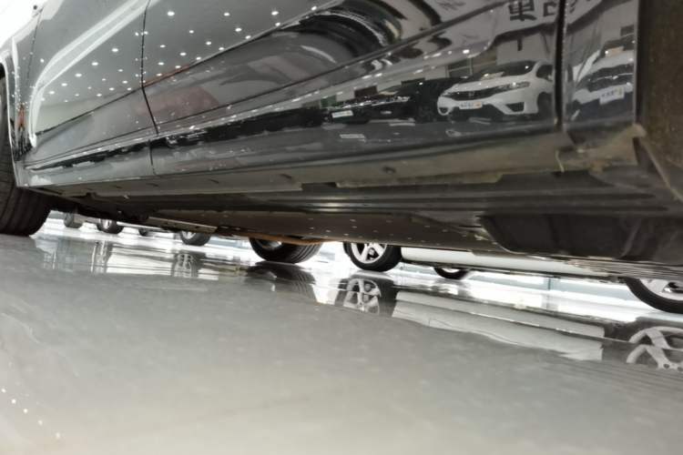 Used Li Auto L9 2022 Max model Left Side Sill