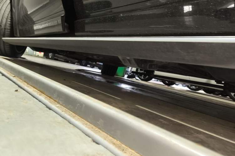 Used Li Auto L9 2022 Max model Left Side Sill