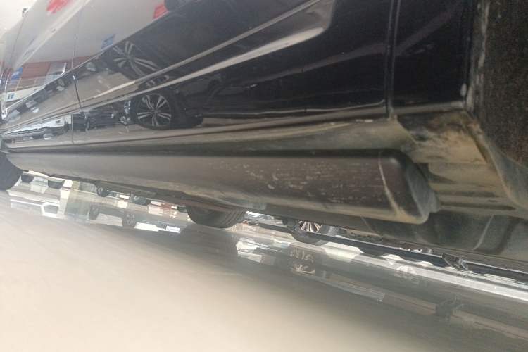 Used Li Auto L9 2022 Max model Left Side Sill