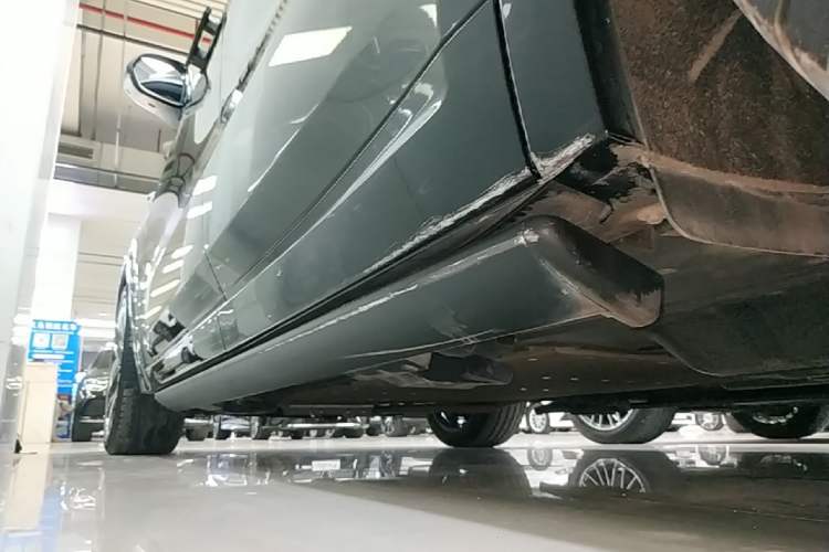 Used Li Auto L9 2022 Max model Left Side Sill