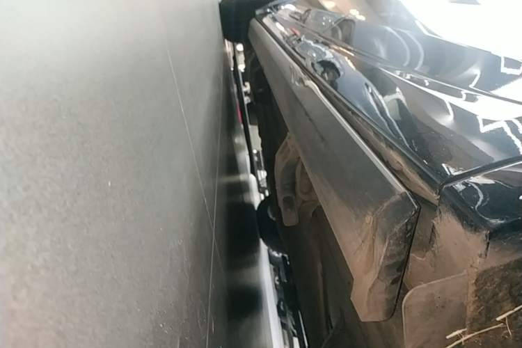 Used Li Auto L9 2022 Max model Left Side Sill