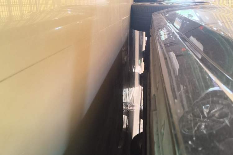 Used Li Auto L9 2022 Max model Left Side Sill