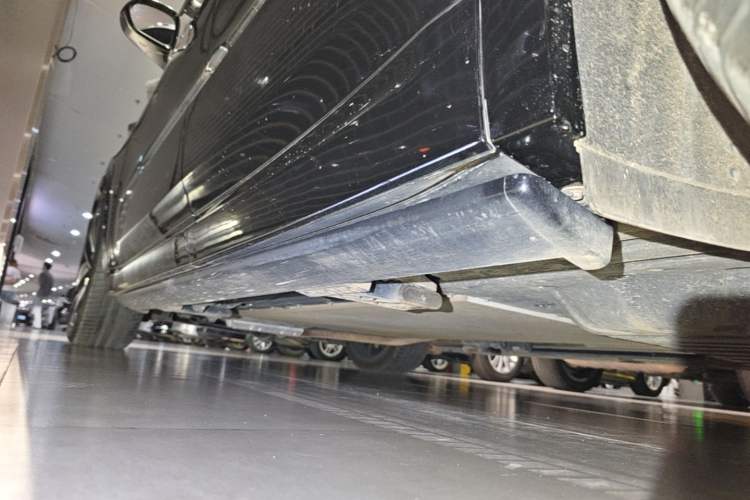 Used Li Auto L9 2022 Max model Left Side Sill