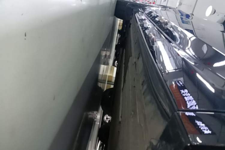 Used Li Auto L9 2022 Max model Left Side Sill