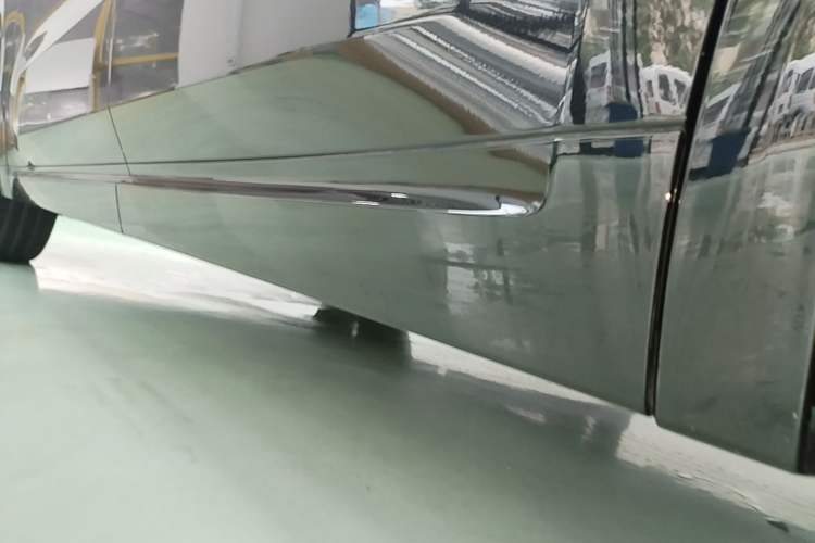 Used Li Auto L9 2022 Max model Left Side Sill