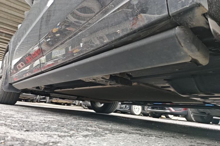 Used Li Auto L9 2022 Max model Left Side Sill