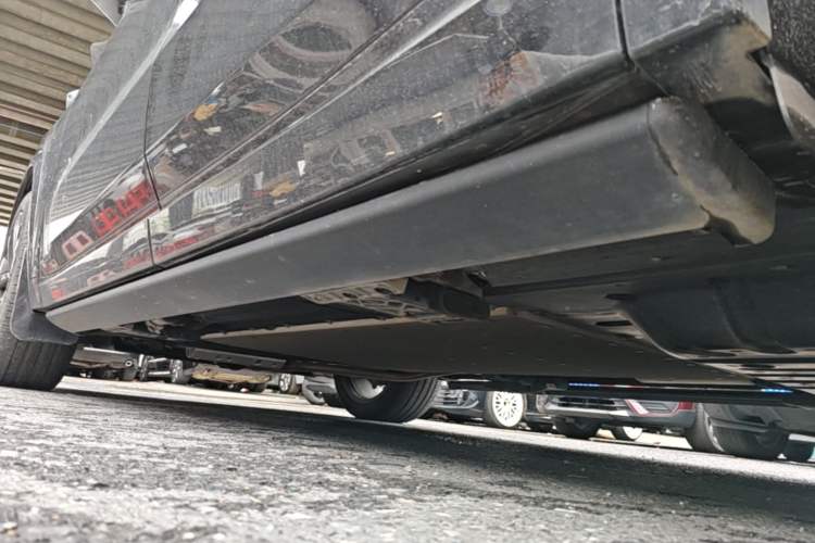 Used Li Auto L9 2022 Max model Left Side Sill