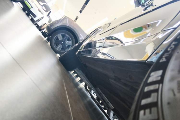 Used Li Auto L9 2022 Max model Left Side Sill