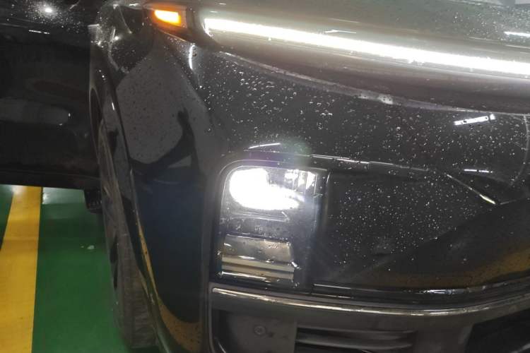 Used Li Auto L9 2022 Max model Right Front Headlight