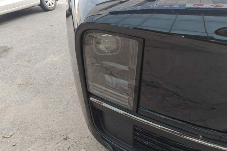 Used Li Auto L9 2022 Max model Right Front Headlight