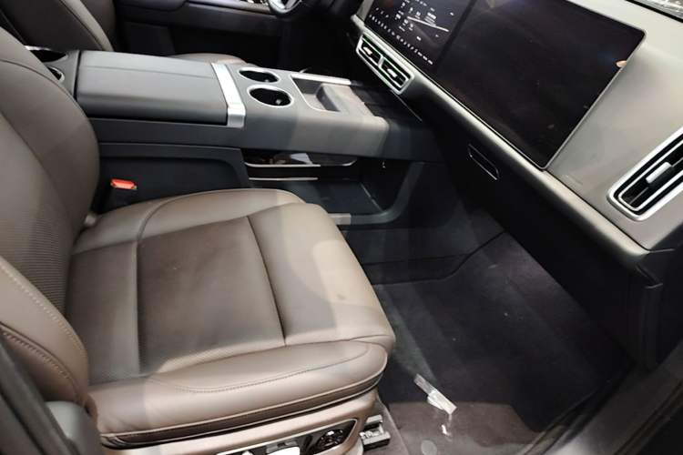 Used Li Auto L9 2022 Max model Right Front Seat