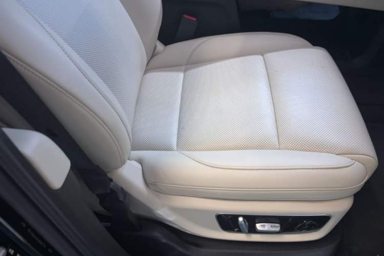 Used Li Auto L9 2022 Max model Right Front Seat