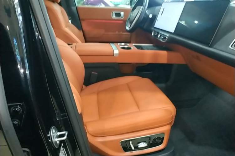 Used Li Auto L9 2022 Max model Right Front Seat