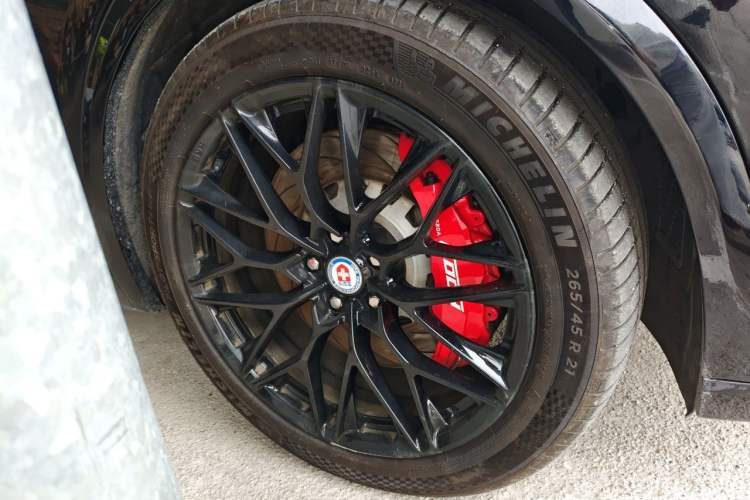 Used Li Auto L9 2022 Max model Right Front Wheel Hub
