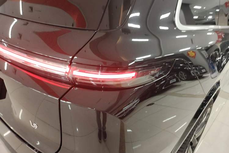 Used Li Auto L9 2022 Max model Right Rear Taillight