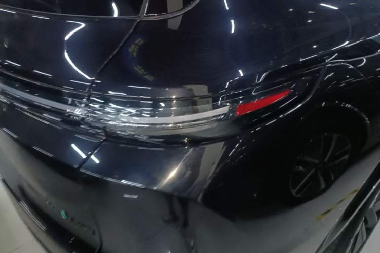 Used Li Auto L9 2022 Max model Right Rear Taillight