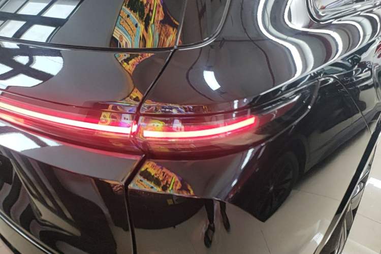 Used Li Auto L9 2022 Max model Right Rear Taillight