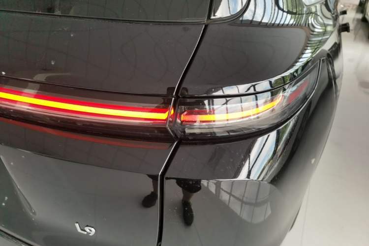 Used Li Auto L9 2022 Max model Right Rear Taillight