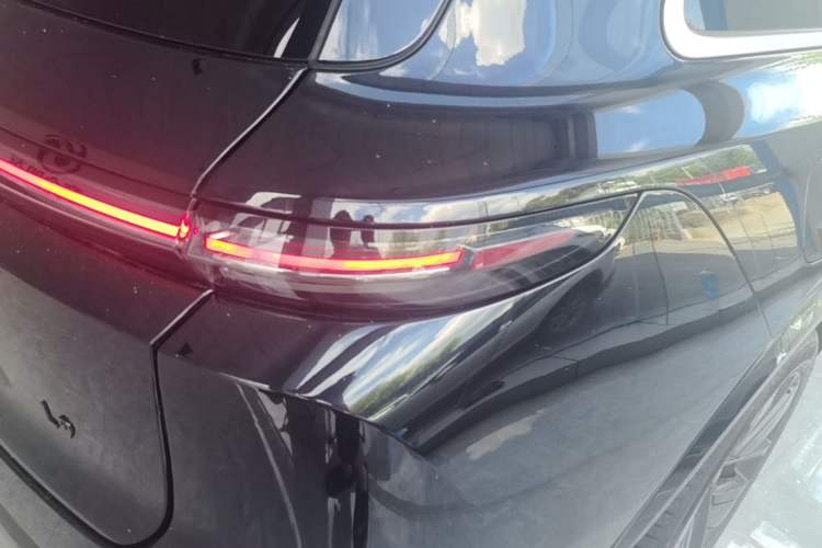 Used Li Auto L9 2022 Max model Right Rear Taillight