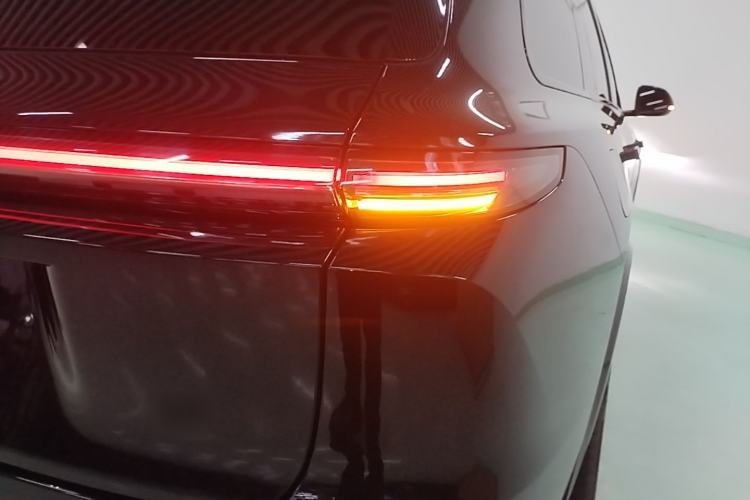 Used Li Auto L9 2022 Max model Right Rear Taillight
