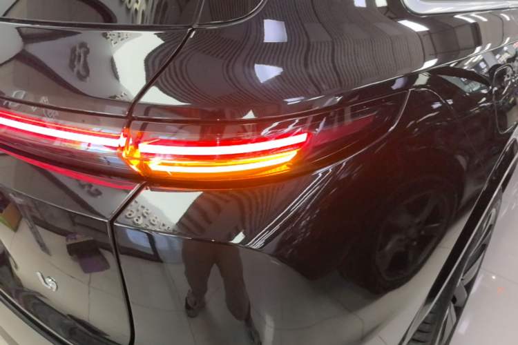 Used Li Auto L9 2022 Max model Right Rear Taillight