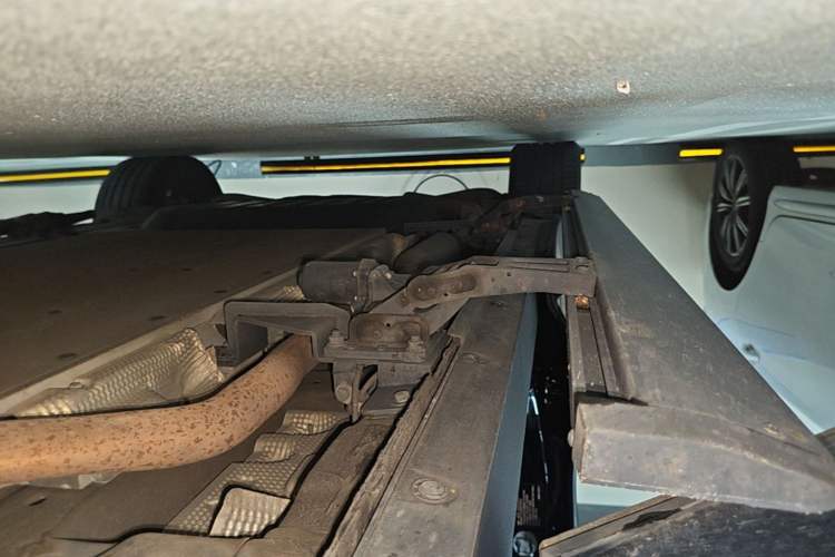 Used Li Auto L9 2022 Max model Right Side Sill