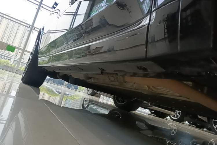 Used Li Auto L9 2022 Max model Right Side Sill