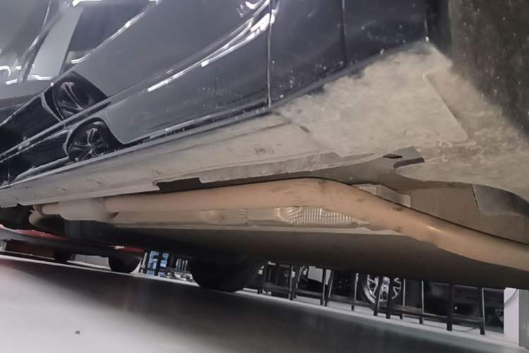Used Li Auto L9 2022 Max model Right Side Sill