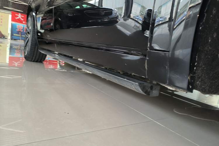 Used Li Auto L9 2022 Max model Right Side Sill