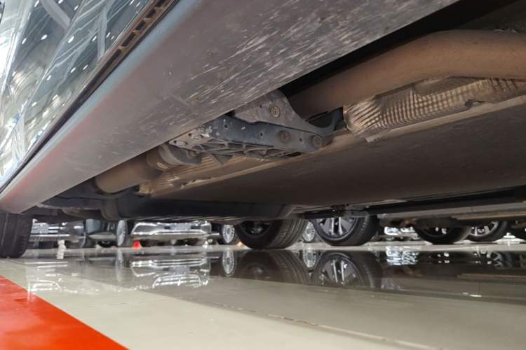 Used Li Auto L9 2022 Max model Right Side Sill