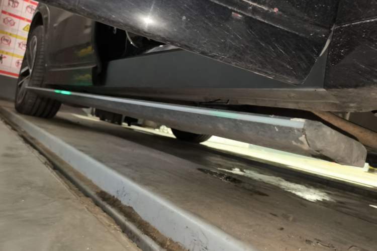 Used Li Auto L9 2022 Max model Right Side Sill