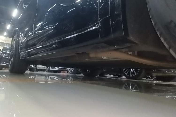Used Li Auto L9 2022 Max model Right Side Sill