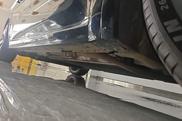 Used Li Auto L9 2022 Max model Right Side Sill