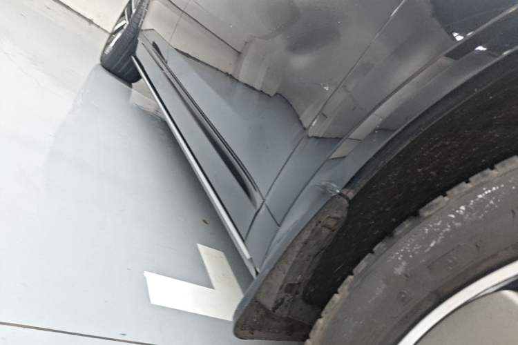 Used Li Auto L9 2022 Max model Right Side Sill