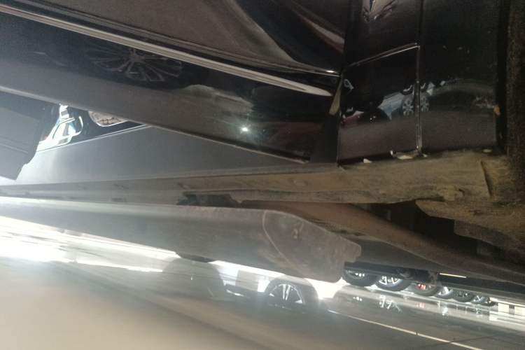 Used Li Auto L9 2022 Max model Right Side Sill