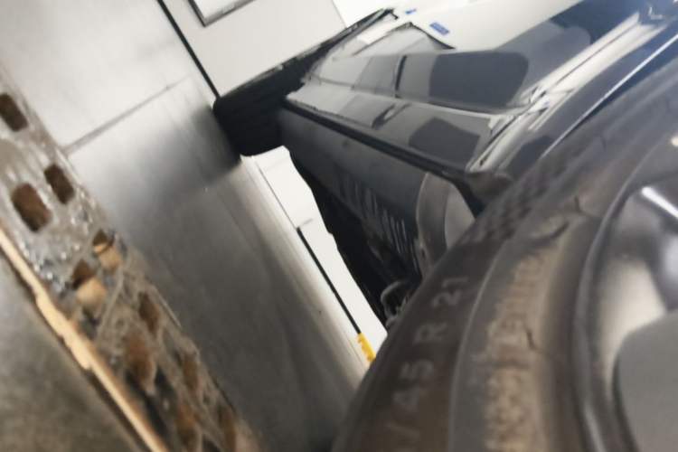 Used Li Auto L9 2022 Max model Right Side Sill
