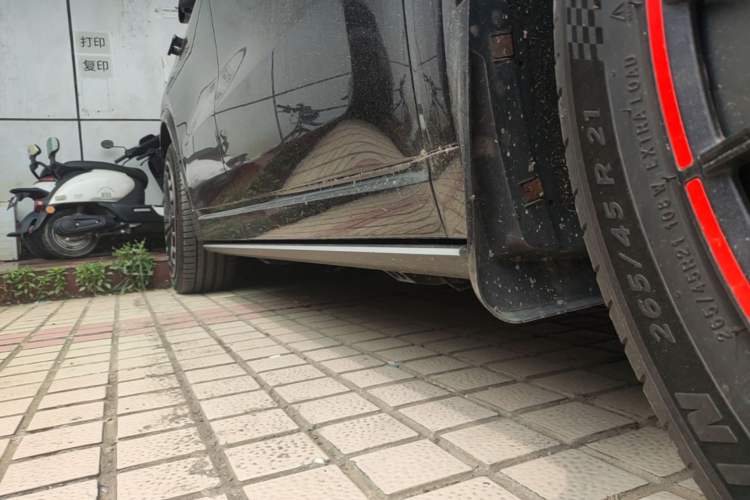 Used Li Auto L9 2022 Max model Right Side Sill