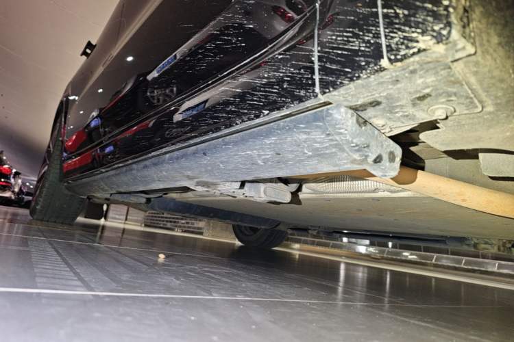 Used Li Auto L9 2022 Max model Right Side Sill