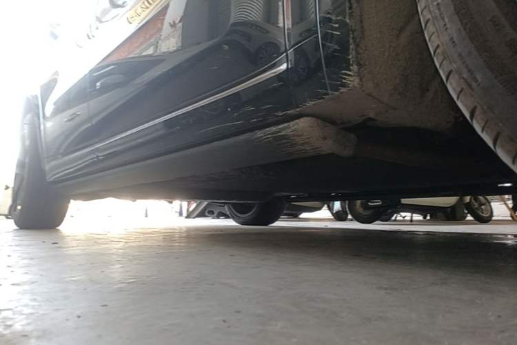 Used Li Auto L9 2022 Max model Right Side Sill