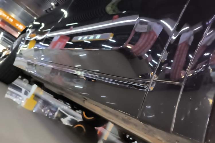 Used Li Auto L9 2022 Max model Right Side Sill