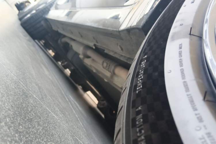 Used Li Auto L9 2022 Max model Right Side Sill