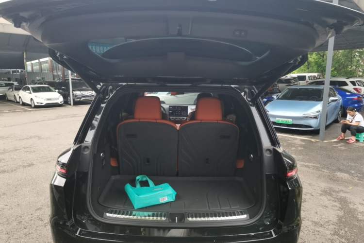 Used Li Auto L9 2022 Max model Trunk